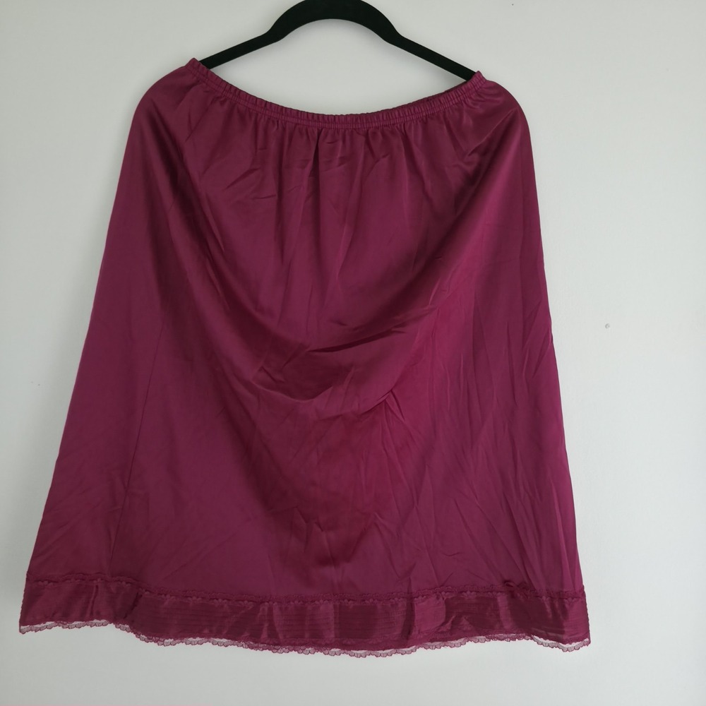 VTG Sears Burgundy Half Slip Skirt Lace Trim Antron III Nylon Silky Wine Medium
